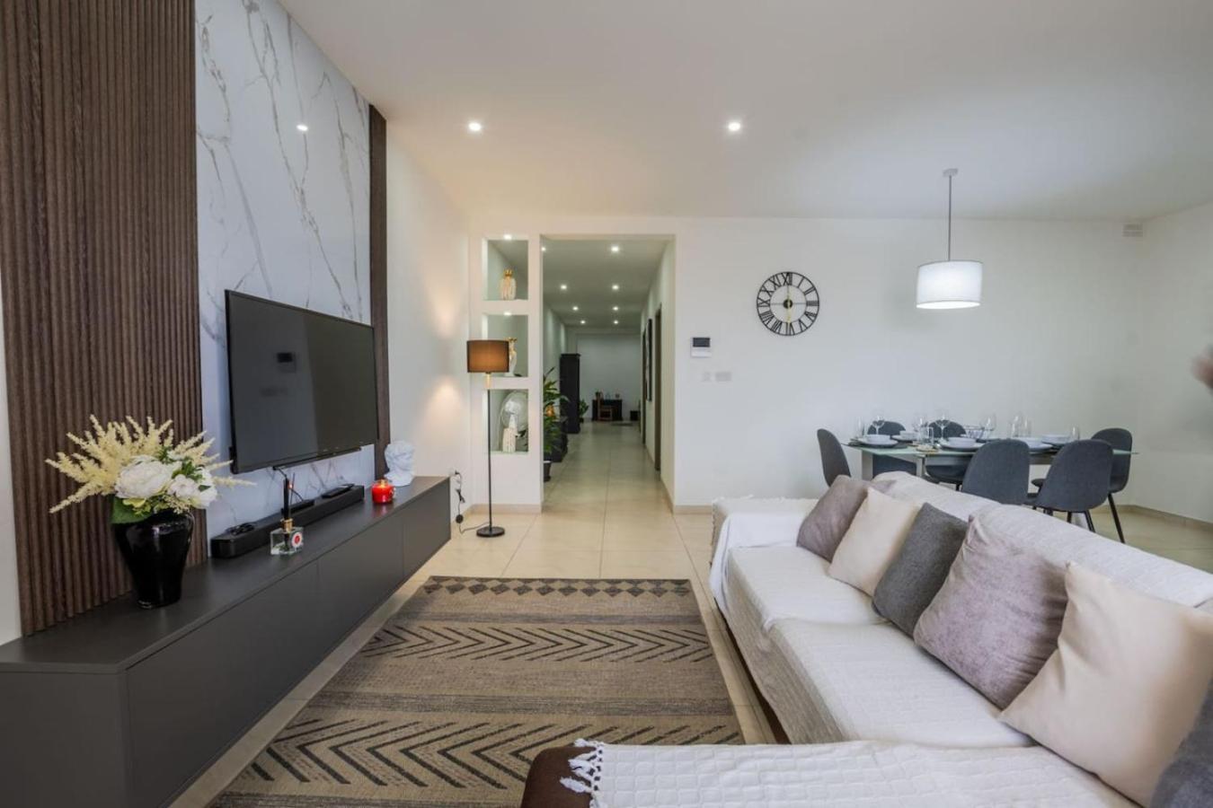Apartment Luxurious *